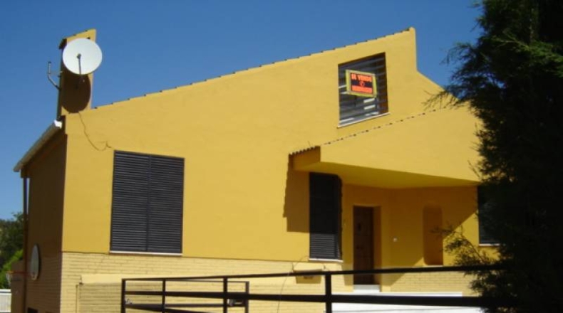 Sevilla - Dos Hermanas - 2000m2
