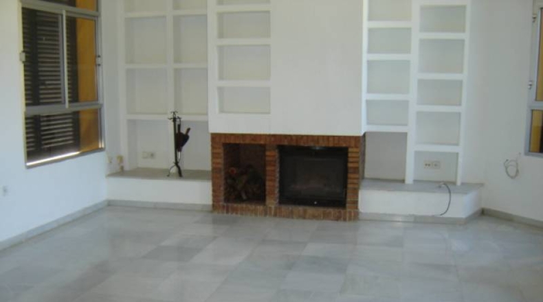 Sevilla - Dos Hermanas - 2000m2