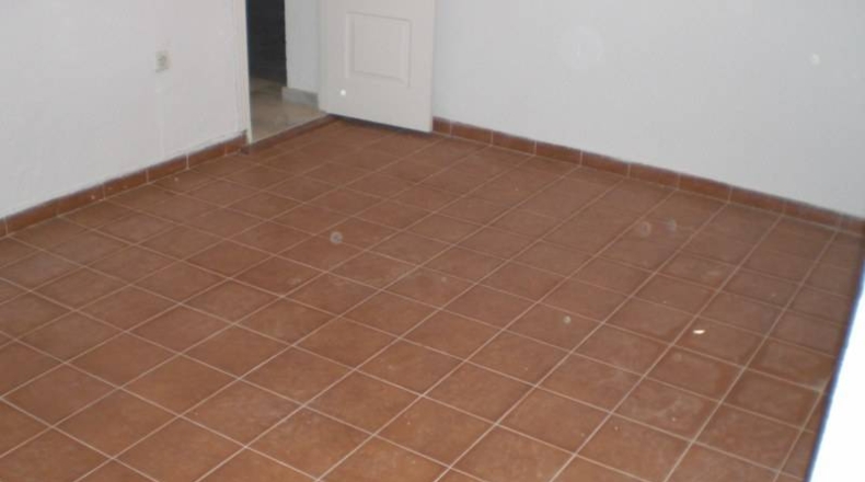 Sevilla - Dos Hermanas - 2000m2