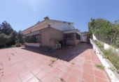 Xalet independent amb terreny en venda a Alcalá de Guadaíra ref.: TR201617 foto