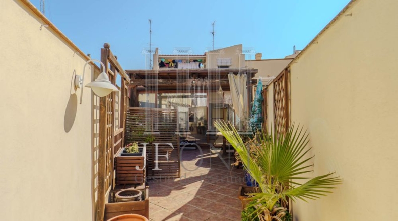 Tarragona - Móra d'Ebre - 908m2