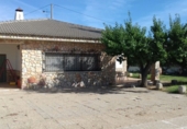 Chalet independiente con terreno en venta en La Roda ref: TR21386 foto
