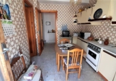 Дом с участком на продажу в городе La Roda. Фото
