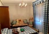 Дом с участком на продажу в городе La Roda. Фото