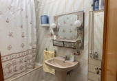 Дом с участком на продажу в городе La Roda. Фото