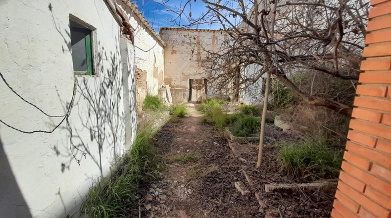 Albacete - La Roda - 398m2
