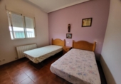 Chalet independiente con terreno en venta en Sisante ref: TR102206 foto