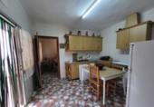 Дом с участком на продажу в городе Casas de Benítez. Фото