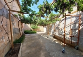 Chalet independiente con terreno en venta en Minaya ref: TR204576 foto