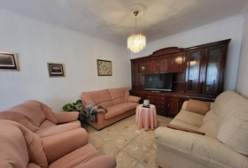 Sisante 286&nbsp;м²