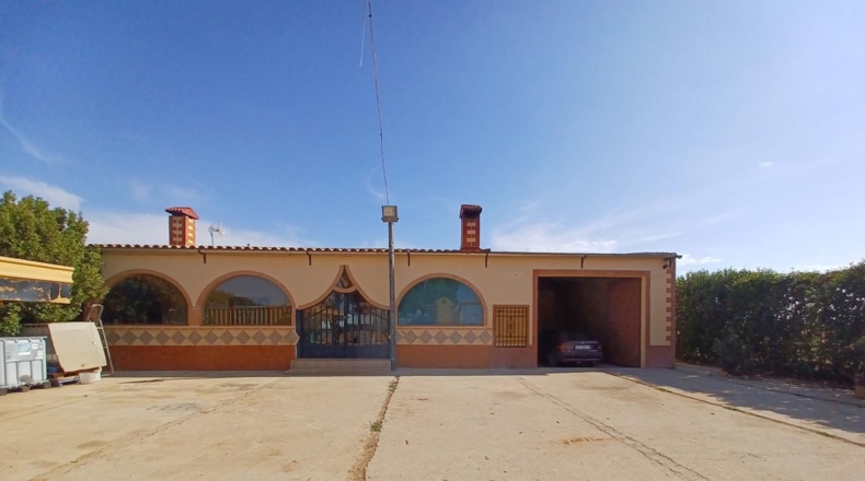 Albacete - La Roda - 27000m2