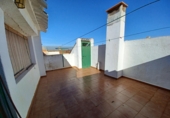 Chalet independiente con terreno en venta en Minaya ref: TR235066 foto
