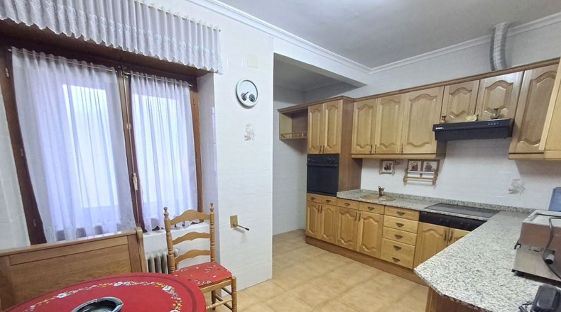 Albacete - La Roda - 304m2