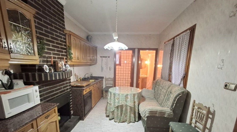 Albacete - La Roda - 304m2