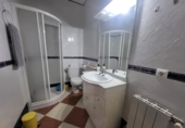 Дом с участком на продажу в городе Sisante. Фото