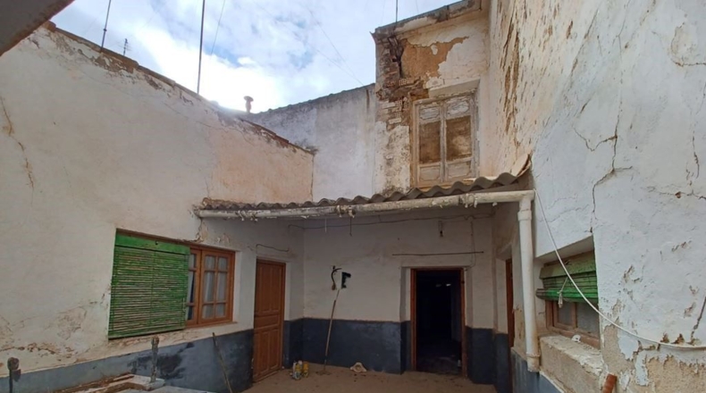 Albacete - La Roda - 404m2