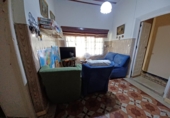 Отдельно стоящий дом с участком на продажу в городе La Roda. Фото