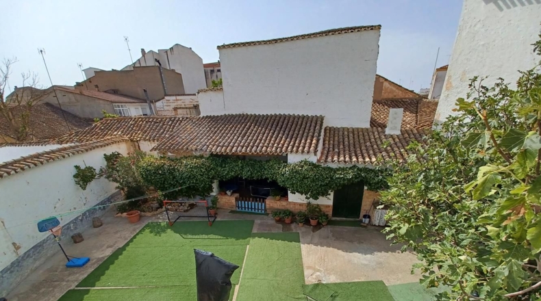 Albacete - La Roda - 608m2