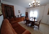 Chalet adosado con terreno en venta en Quintanar del Rey ref: TR372629 foto