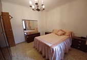 Chalet adosado con terreno en venta en Quintanar del Rey ref: TR372629 foto