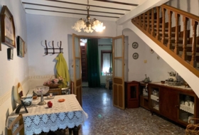 Sisante 573&nbsp;м²
