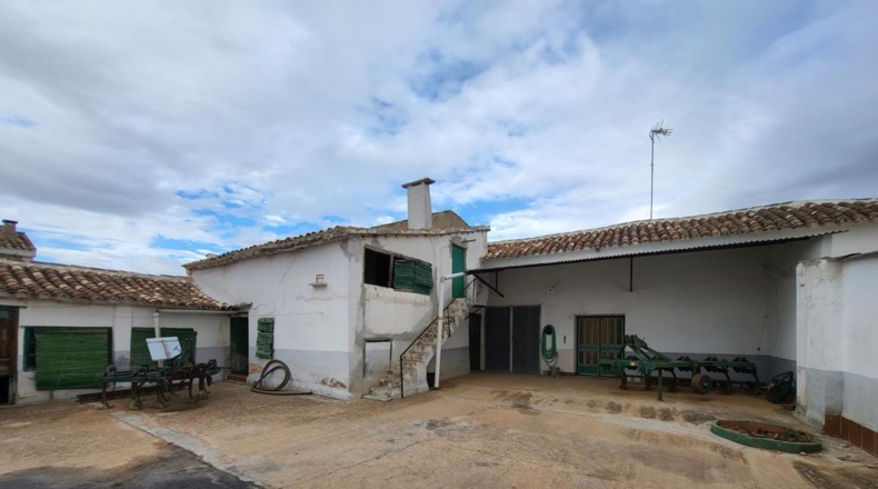 Cuenca - Касас-де-Бенитес - 680m2