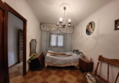 Дом с участком на продажу в городе Sisante. Фото
