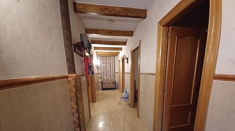 Albacete - La Roda - 27000m2