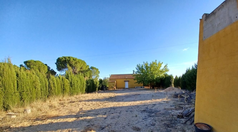 Albacete - Fuensanta - 2500m2