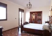 Chalet independiente con terreno en venta en Loja ref: TR80883 foto