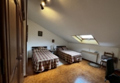 Chalet independiente con terreno en venta en Viana de Cega ref: TR191008 foto