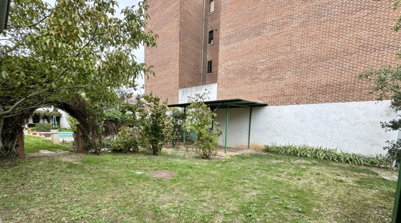 Valladolid - Laguna de Duero - 1153m2