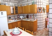 Дом с участком на продажу в городе Херес-де-ла-Фронтера. Фото