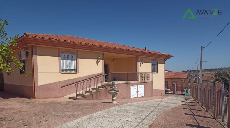 Badajoz - Cordobilla de Lácara - 649m2