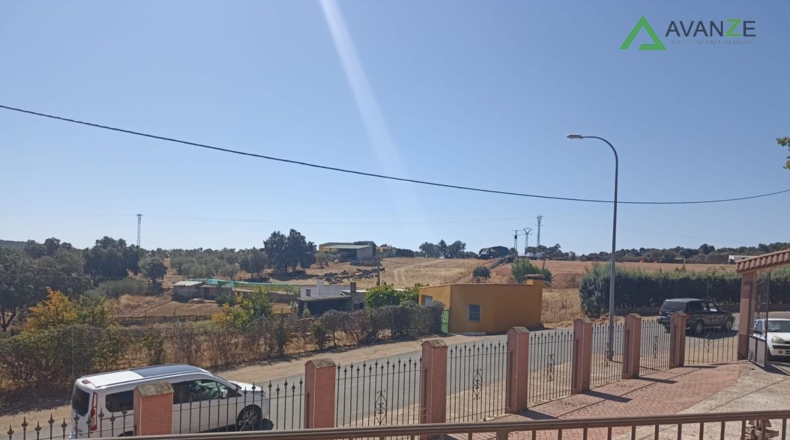 Badajoz - Cordobilla de Lácara - 649m2