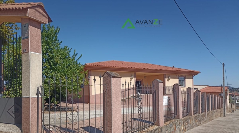Badajoz - Cordobilla de Lácara - 649m2