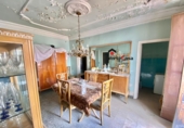 Дом с участком на продажу в городе Валенсия. Фото
