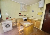 Дом с участком на продажу в городе Валенсия. Фото