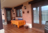 Chalet independiente con terreno en venta en Quintana del Puente ref: TR253063 foto