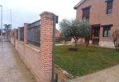 Chalet independiente con terreno en venta en Quintana del Puente ref: TR253063 foto