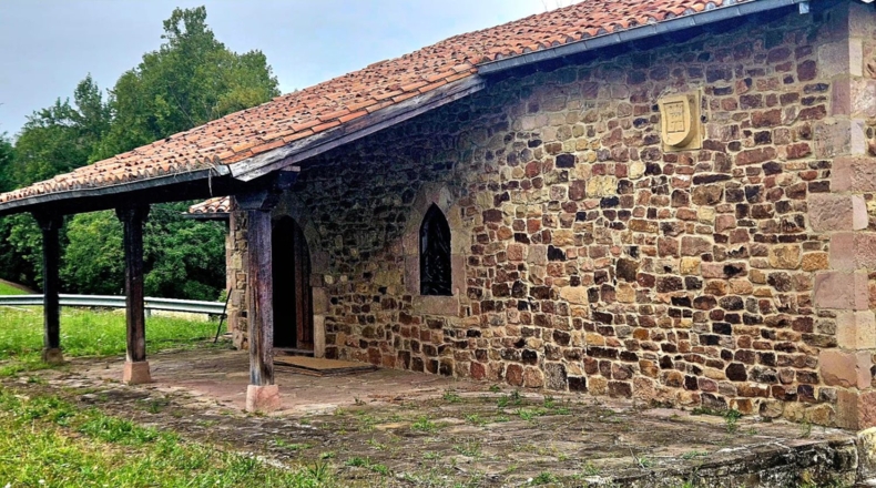 Кантабрия - Santillana del Mar - 2141m2