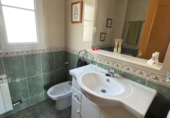Chalet independiente con terreno en venta en Magaz de Pisuerga ref: TR381372 foto