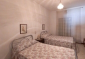 Дом с участком на продажу в городе Santo Tomé. Фото
