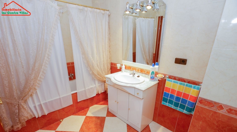 Jaén - Villacarrillo - 287m2