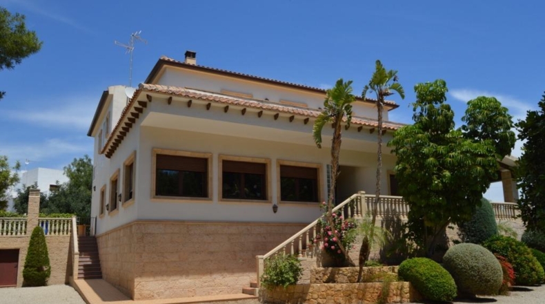 Alicante - Crevillent - 2350m2