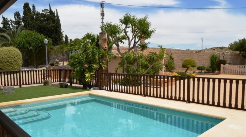 Alicante - Crevillent - 2350m2
