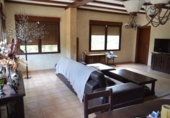 Chalet independiente con terreno en venta en Crevillente ref: TR379631 foto