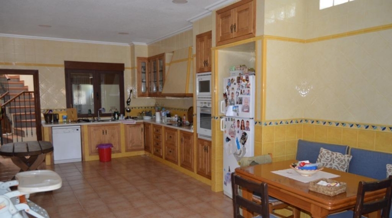 Alicante - Crevillent - 2350m2