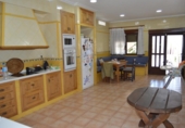 Chalet independiente con terreno en venta en Crevillente ref: TR379631 foto