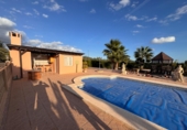 Xalet independent amb terreny en venda a Crevillent ref.: TR379679 foto